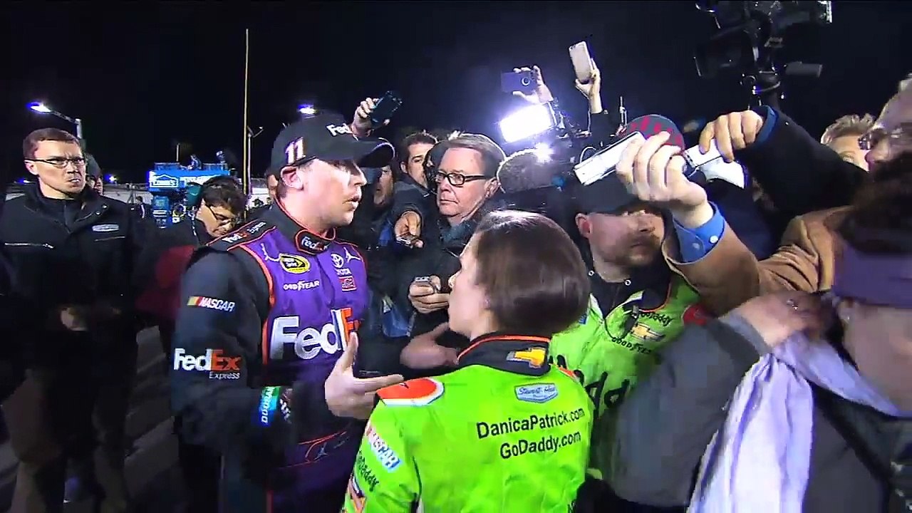 Dispute entre 2 pilotes de Nascar après un crash en pleine course : Denny Hamlin VS Danica Patrick - Budweiser Duel 2 - 2015 NASCAR Sprint Cup