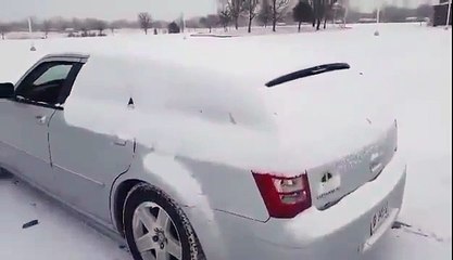 How to remove snow off your car without freezing your fingers! Boummmm