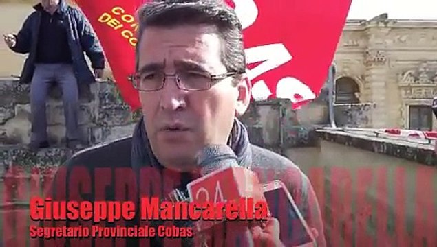 Protesta Alba Service, i lavoratori occupano Palazzo Adorno