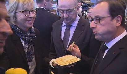 Hollande se régale au Salon de l'agriculture