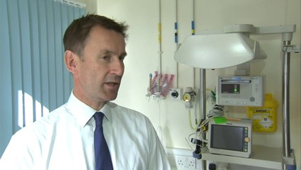 Jeremy Hunt praises Ebola volunteers