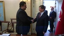 Davutoğlu, Pakistan Ticaret Bakanı Khurramkhan'ı Kabul Etti