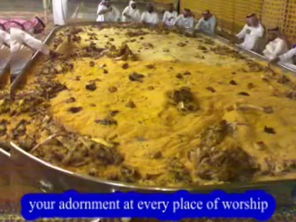 Arabic Food in Dubai Desert  !!!  MUST WATCH - Qurbani