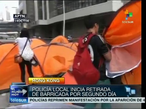 Retira policía de Hong Kong barricadas de las calles
