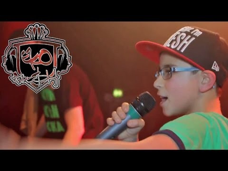 Zehnjähriger rappt Part bei MoTrip Show