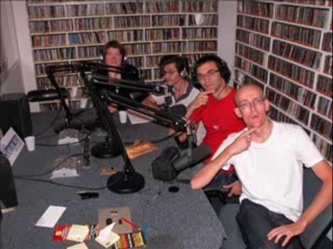 Perdus sur les ondes, épisode 29 : -52, Merdogne