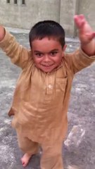 لائک تو بنتا ہے little child dancing superb.