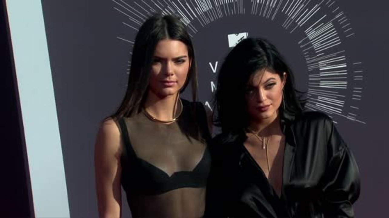 Kendall und kylie jenner stehen auf times liste der einflussreichsten teenies