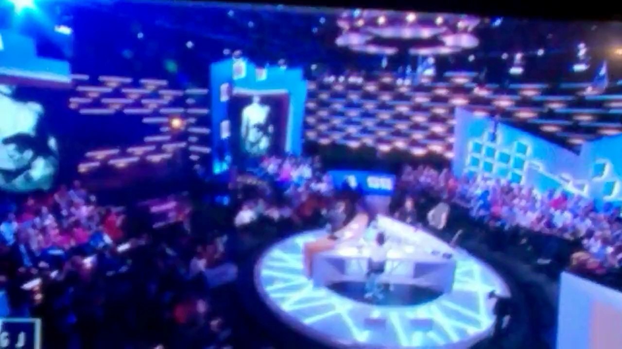 U2 , every breaking wave live