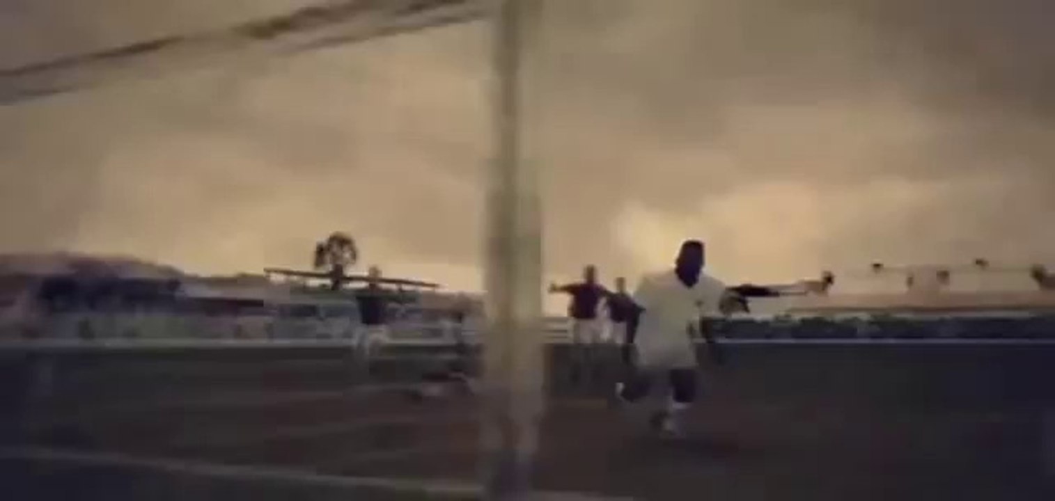 Un des plus beau but de Pelé reconstitué en ima...