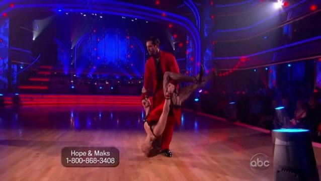 Hope Solo & Maksim Chmerkovskiy - Argentine Tango