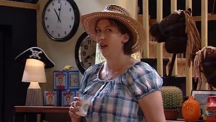 Miranda 1x04 "Holiday" - Subtítulos en español