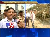 Hud Hud Cyclone damage - CRPF clears Vishaka roads - Tv9
