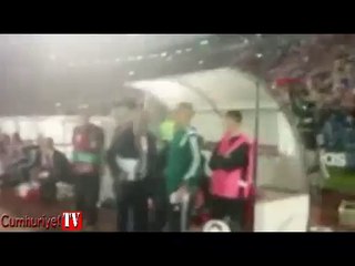 Arnavutluk bayrağı açıldı, saha karıştı