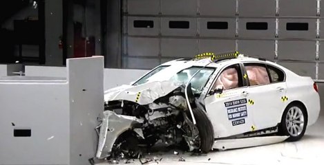 2014 BMW 5 serisi - Dar alanlı çarpışma testi