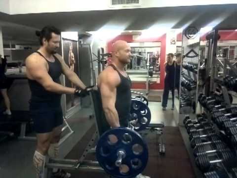 420. Подъем штанги на бицепс. Сила и масса.