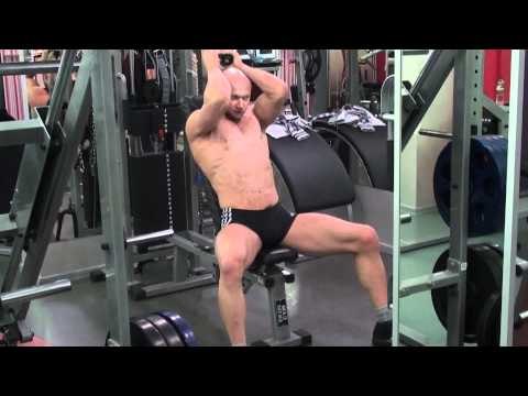 Как накачать пресс. Скручивания сидя спиной к верхнему блоку. Плоский живот, программа, упражнения