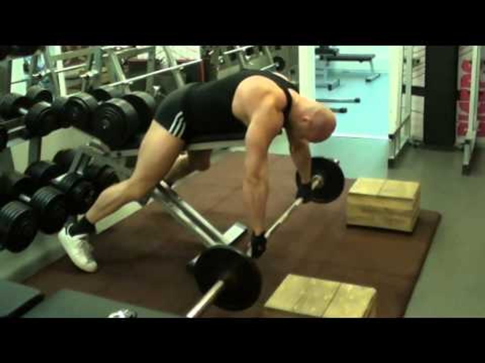 Как накачать широкие плечи - № 295.Тяга штанги лежа для задней дельты.Плечи.