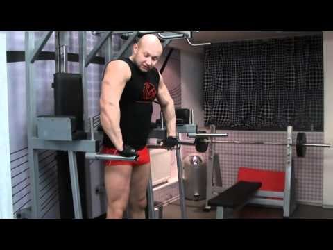 Тренировка дома и на турнике - № 277 Отжимания на брусьях пронированным хватом