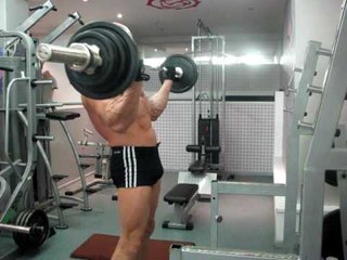 №111. Штанга 65 килограммов на бицепс чисто