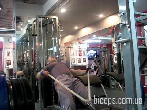 Как накачать широкие плечи - №49. Разведения рук лежа у нижнего блока (3 видео), ч1