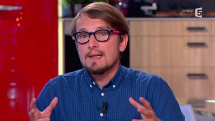 Lorànt Deutsch revient sur la polémique de son "Hexagone" - C à vous - 14/10/2014
