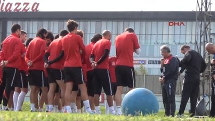 Samsunspor Teknik Direktörü Altın Taraftarın Yüzünü Güldürmeliyiz