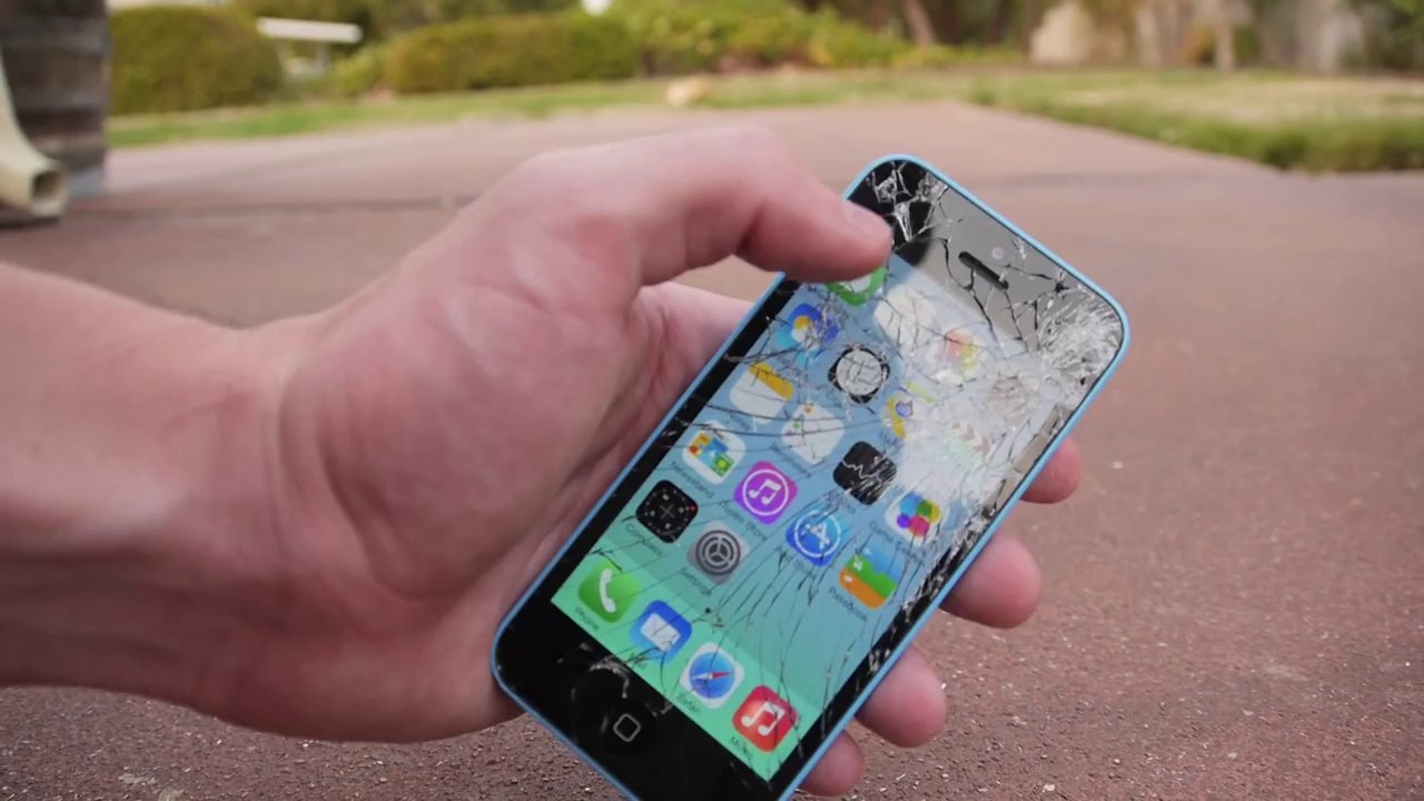 iPhone 6 Plus vs 6 vs 5S vs 5C vs 5 vs 4S vs 4 vs 3GS vs 3G vs 2G Drop Test!