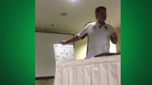 Preleção de Joel Santana no Vasco 'cai na net'