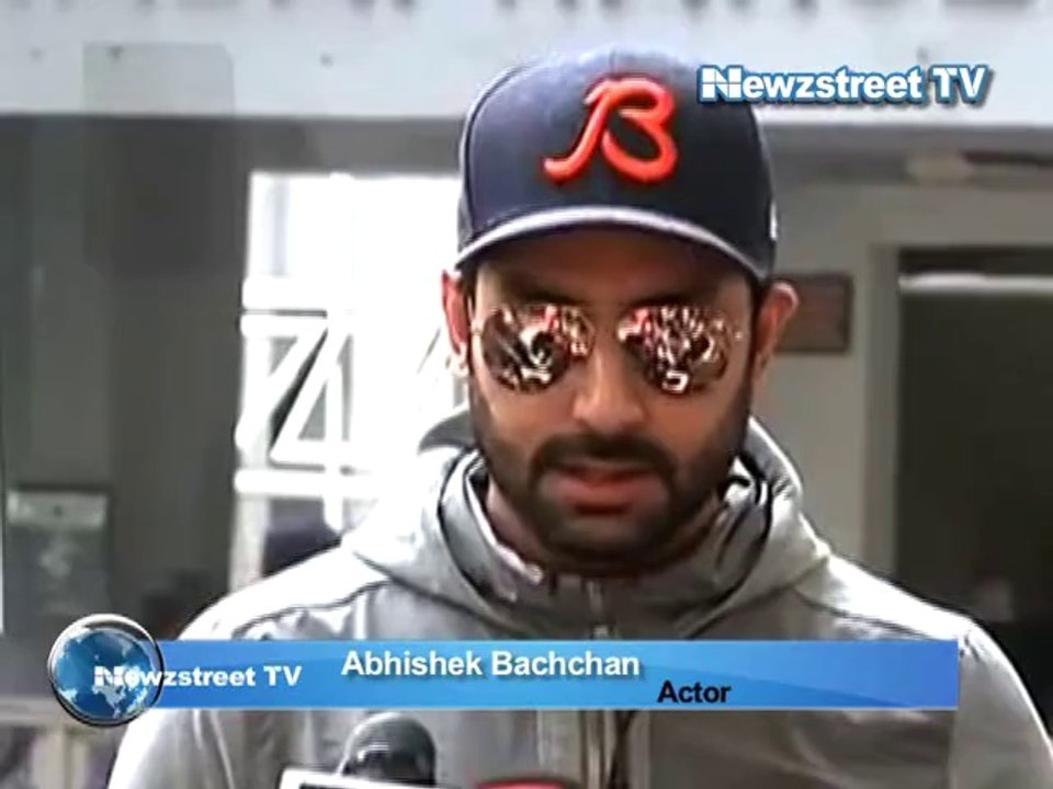 Abhishek Bachchan casts his vote