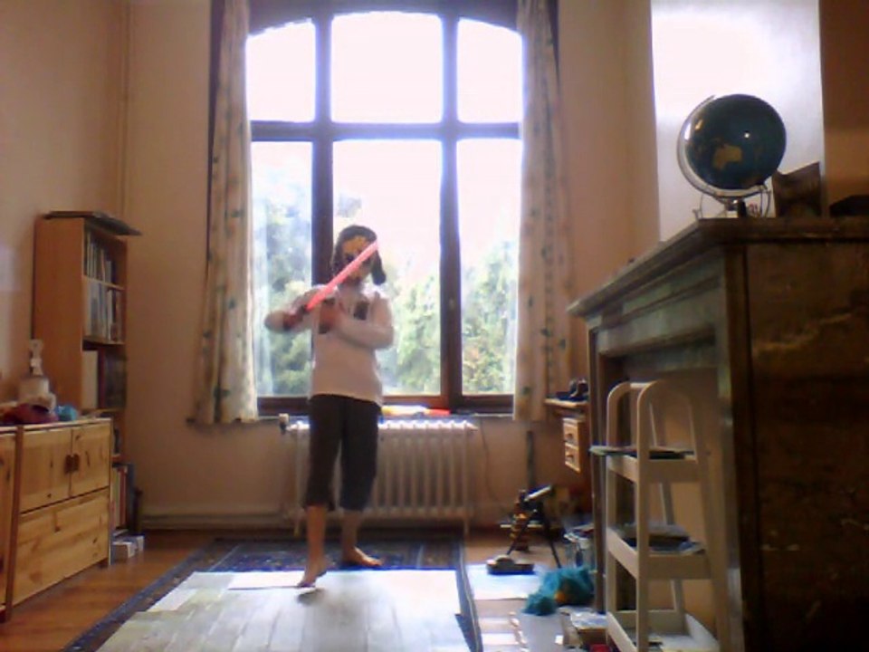 Me voici GTCPSS le maitre, le roi l'empereur, le titan et le seigneur de l'univers soumettez vous au maitre sinon vous irez en enfer, PS ce n'est qu'un jeux + message a toms explose!!