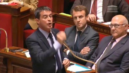 Valls renvoie dos à dos "Le Monde" et "Valeurs actuelles"