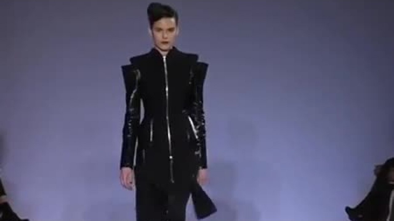 JEAN PIERRE BRAGANZA Autumn Winter 2010 2011 London by Fashion Channel