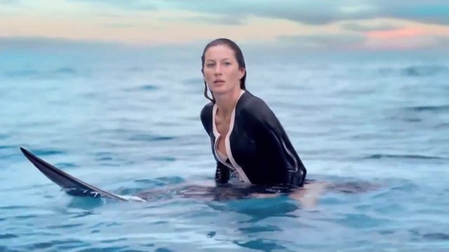 CHANEL N°5 with Gisele Bundchen - The One That I Want - The Film -