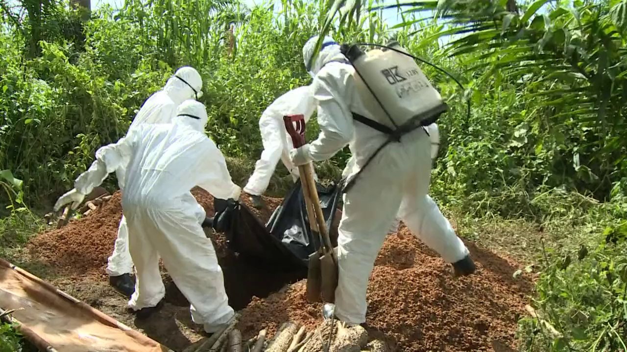 Los enterradores del ébola