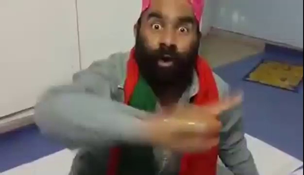 Insult PML ( N ) Javeed Hashmi or others mambers | Go Nawaz Go |  Imran Khan  PTI