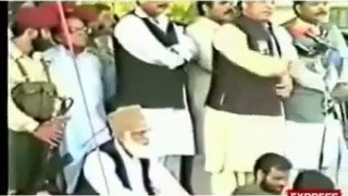 (Funny) President Zardari, abusive language of PML-N leaders and Indian Film Star Shahrukh Khan (online-video-cutter.com)
