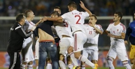 UEFA, Sırbistan ve Arnavutluk'u EURO 2016'dan Men Etti