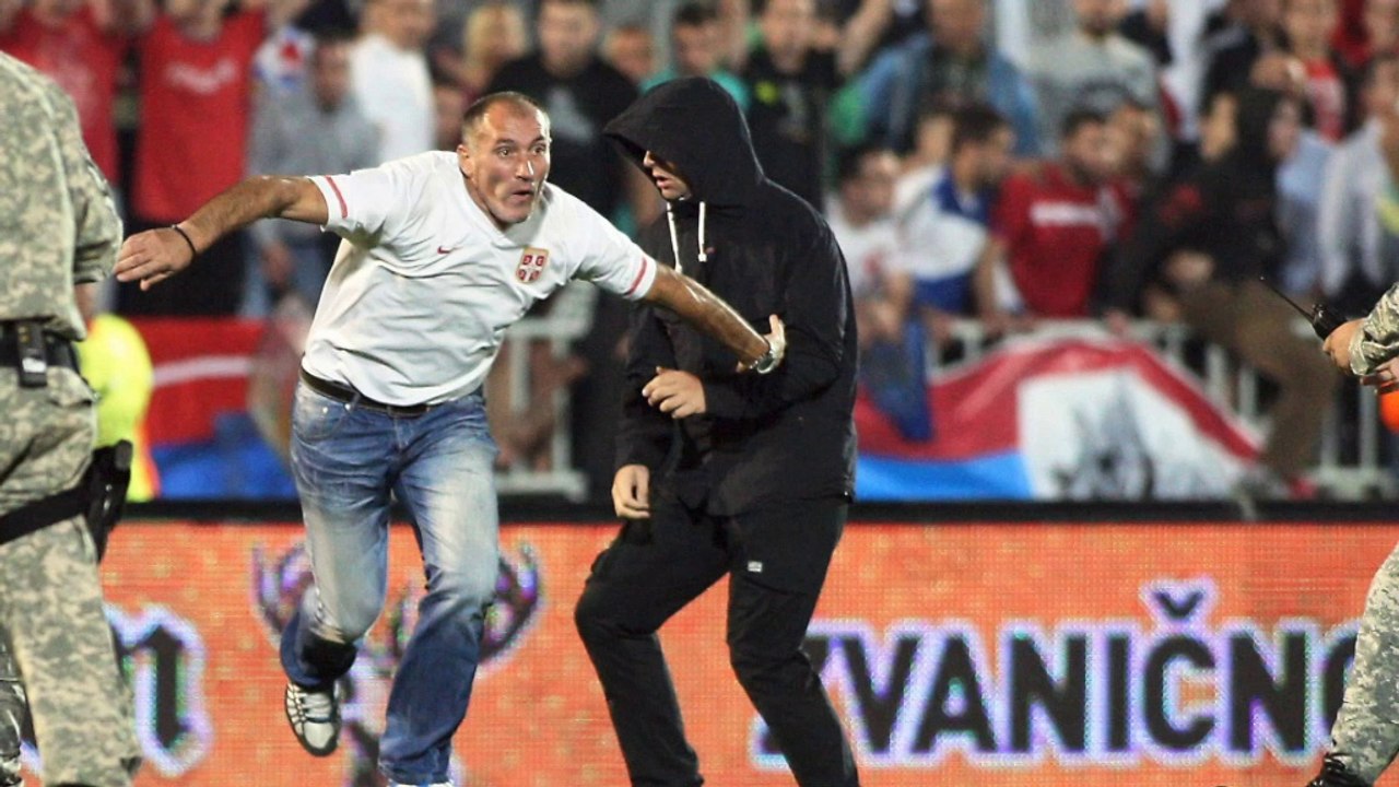 EM-Quali: Drohnen-Eklat: 'Nichts ist normal!'