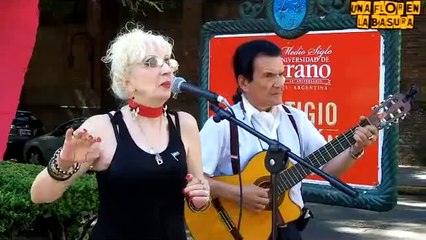 Dragontessa Canta "Arrabalera " en "Tango en Recoleta"