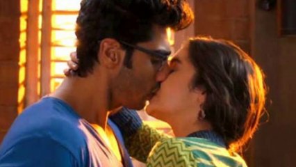 Alia bhatt's Lip Lock with Shahid Kapoor in Shaandar