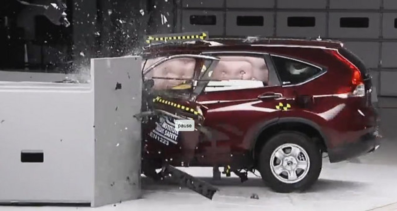Honda CR-V - Dar alanlı çarpışma testi