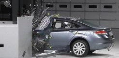 Mazda 6 - Dar alanlı çarpışma testi