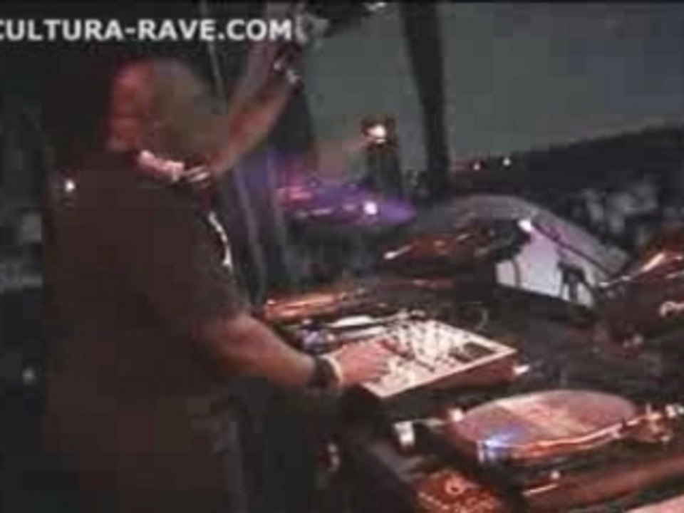 Carl Cox @ Fabrik. Madrid. www.cultura-rave.com