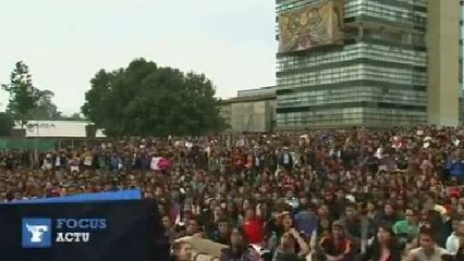 Mexico: manifestation pour les étudiants disparus