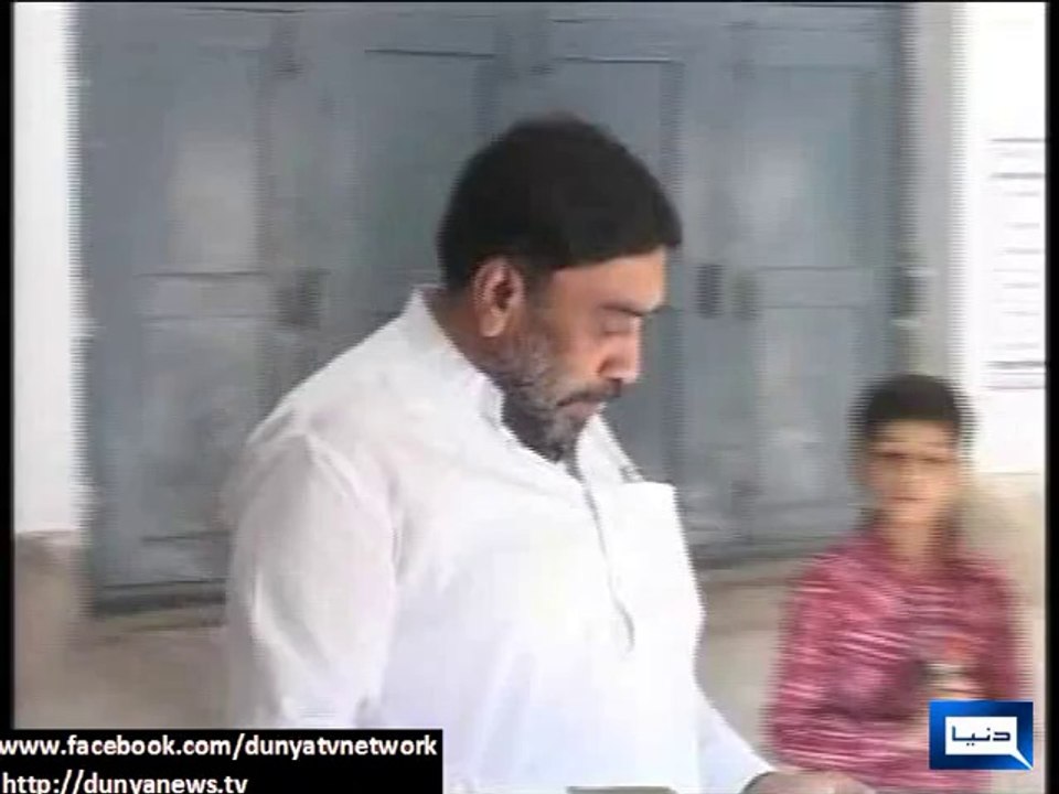 Dunya news-Multan By-polls: People casting votes after showing it to polling agents