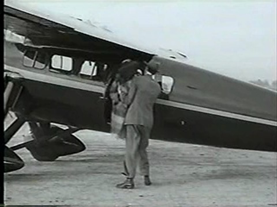 Captain Midnight Chapter  08 Shells of Evil - ComicWeb Serial Cliffhanger Theater