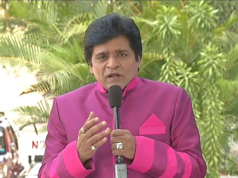 Ali Talking about Cyclon Hudhud Press meet