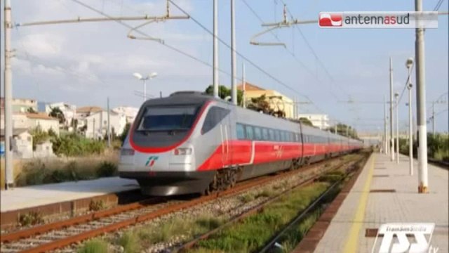 TG 15.10.14 L'Alta velocità Bari-Napoli andrà piano