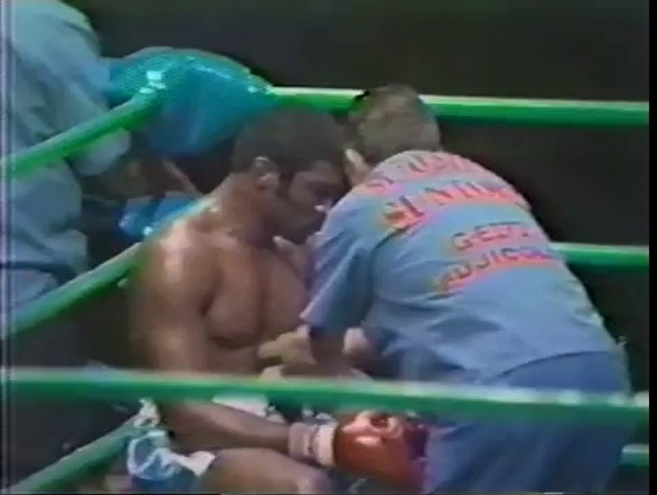 Muhammad Ali VS. Mac Foster (Nihon Budokan, Tokyo, Japan, 1972-04-01)